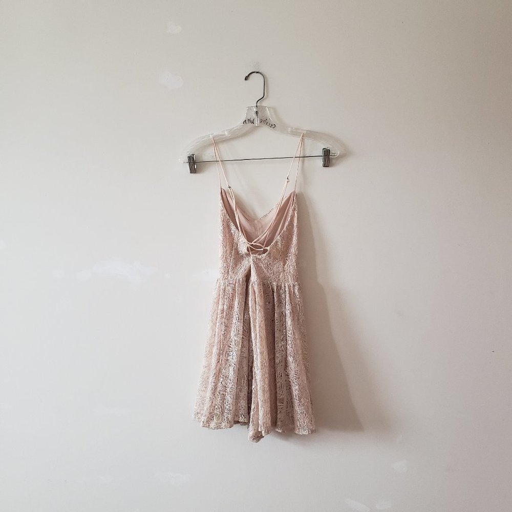 Urban Outfitters Kimchi Blue Cream Lace Romper 4 - Picture 2 of 9